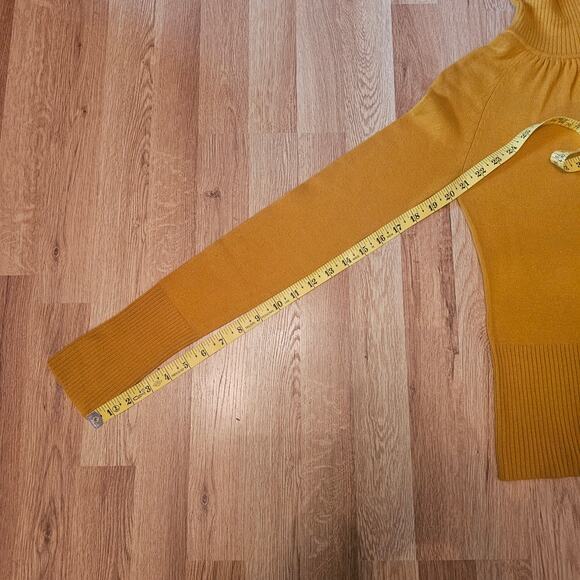 Mustard Yellow knit turtleneck sweater - Picture 5 of 6